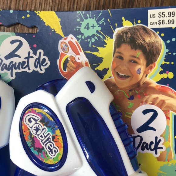 NWT Goblies bundle with 2 play paint blasters and NWT blue throwable paintballs - Picture 6 of 10